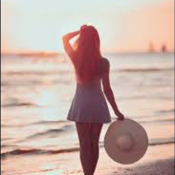 Meet your Posher, Amanda - Picture 1 of 1